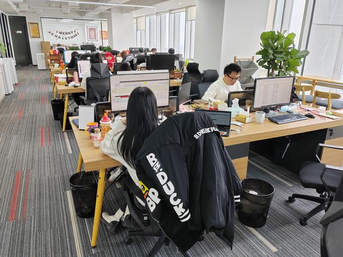 上海友邻电子商务 赋能社区商业的数字化探索
